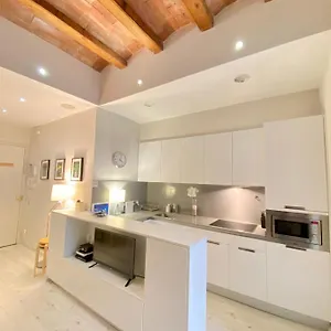 Apartment True Design In Heart Of Noble Bcn, Barcelona