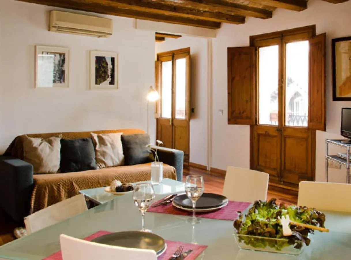 Ripoll Apartments Barcelone